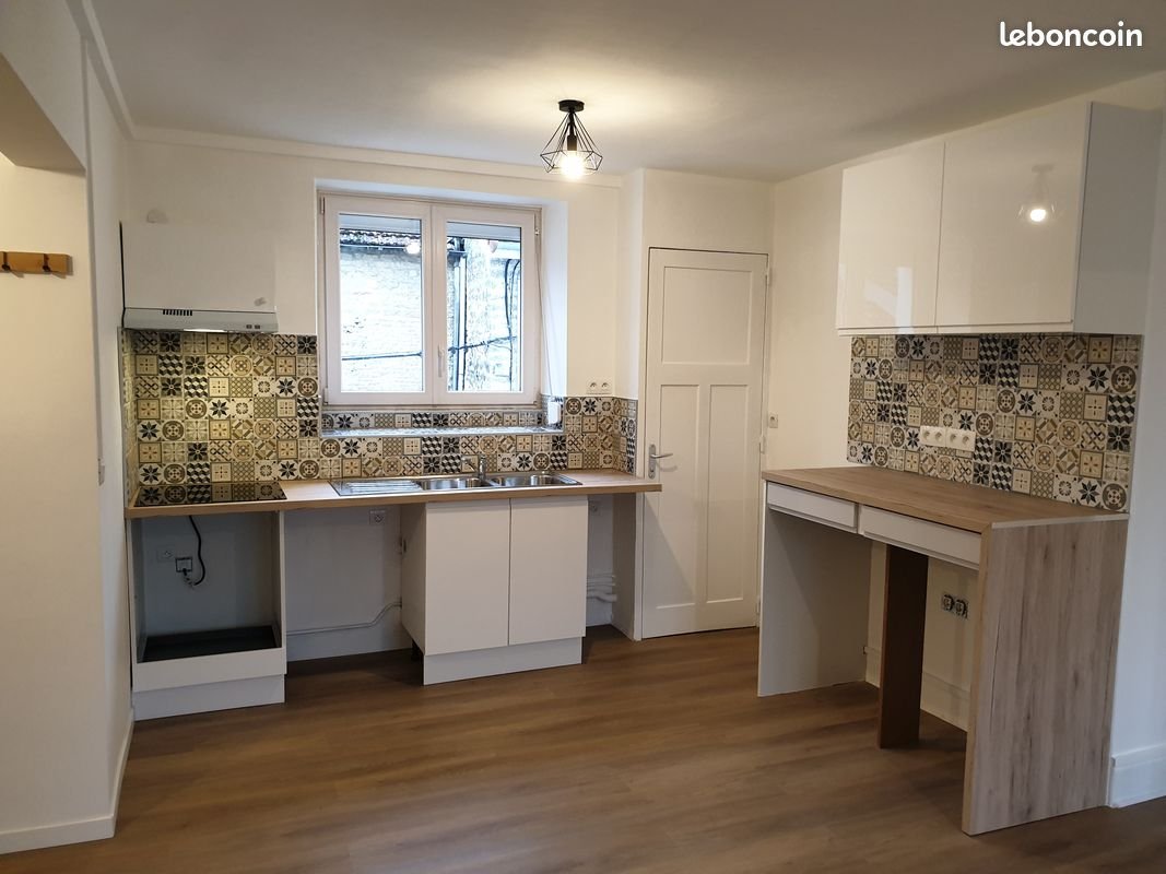 Appartement à louer, 59m², Bologne