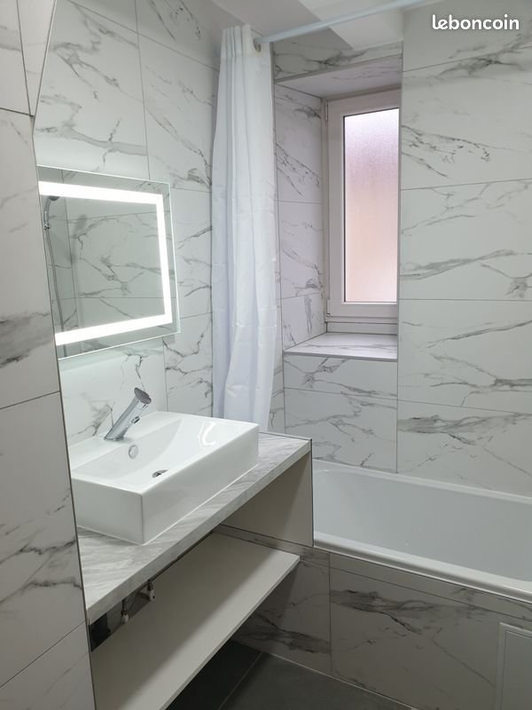 Appartement à louer, 59m², Bologne