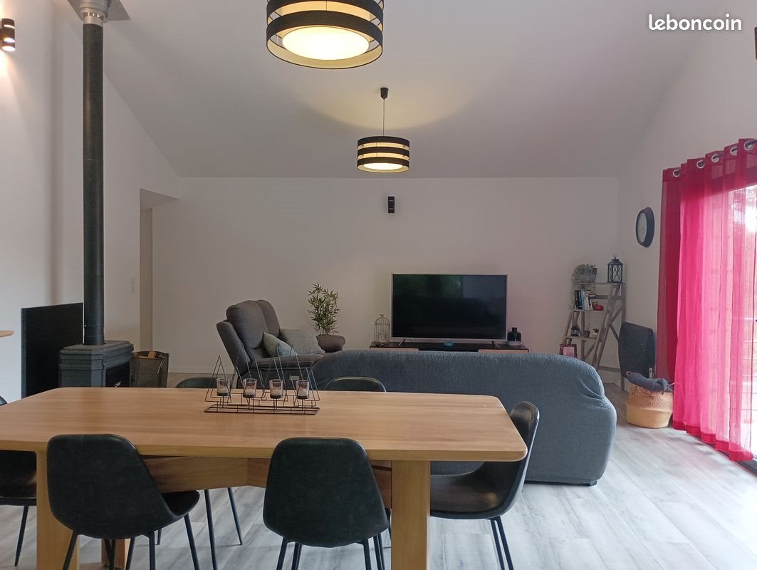 Maison à vendre, 108m², Saint-Sauveur-Camprieu