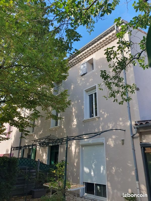 Appartement à louer, 47m², Jonquières