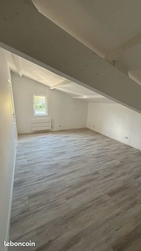 Appartement à louer, 75m², Guîtres