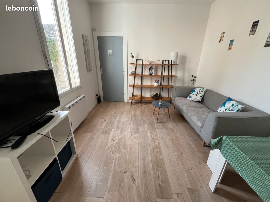 Appartement à louer, 40m², Rochefort