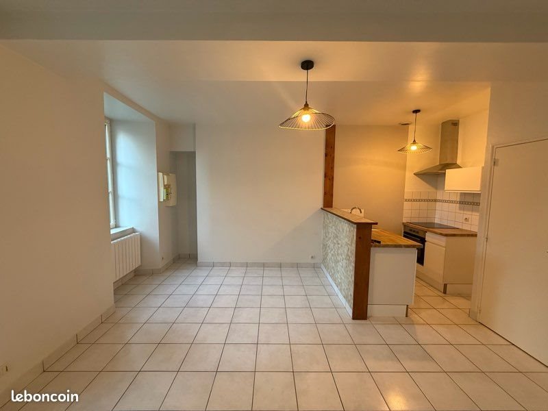 Appartement à louer, 57m², Ernée