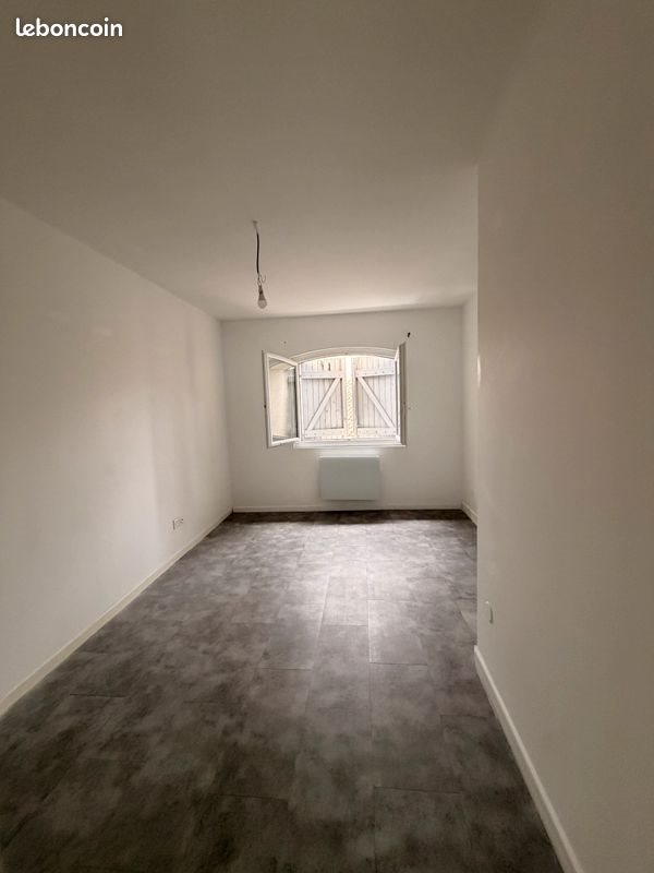 Appartement à louer, 60m², La Roque-d'Anthéron