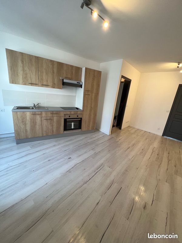 Appartement à louer, 62m², La Châtaigneraie