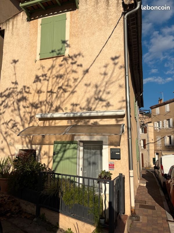 Maison à louer, 85m², Roquevaire