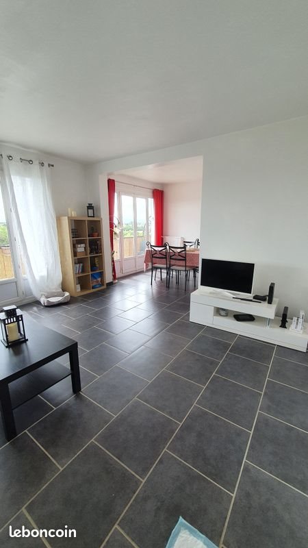 Appartement à louer, 80m², Maurepas
