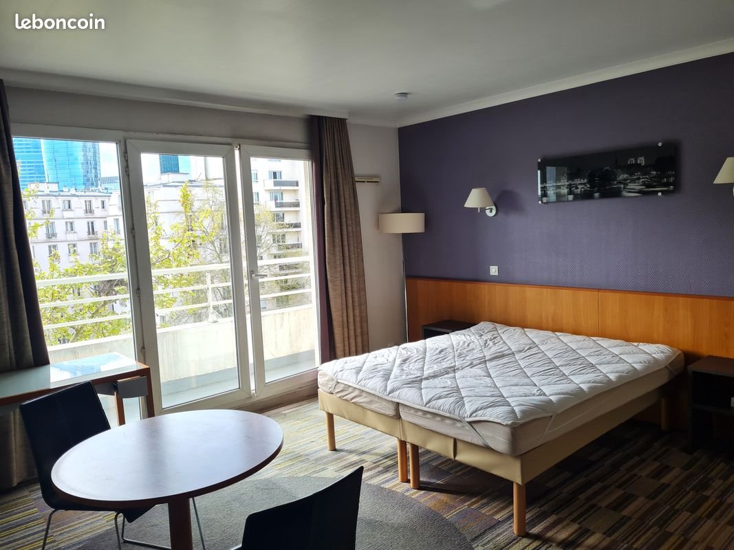 Appartement à louer, 25m², Courbevoie