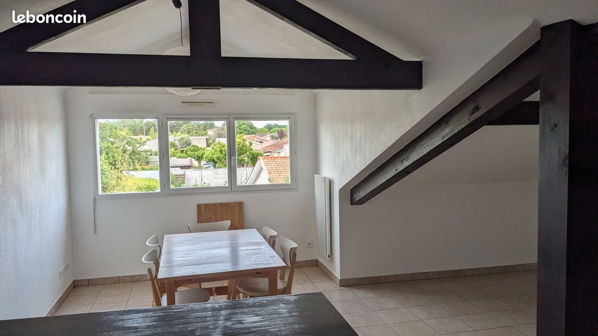 Appartement à louer, 45m², Saint-Caprais-de-Bordeaux