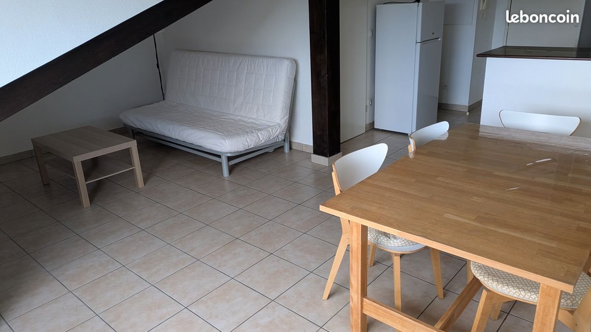 Appartement à louer, 45m², Saint-Caprais-de-Bordeaux