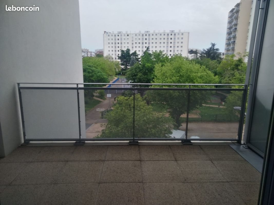 Appartement à louer, 71m², Saint-Priest