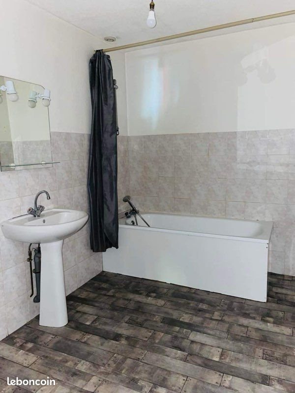 Appartement à louer, 92m², Montchanin