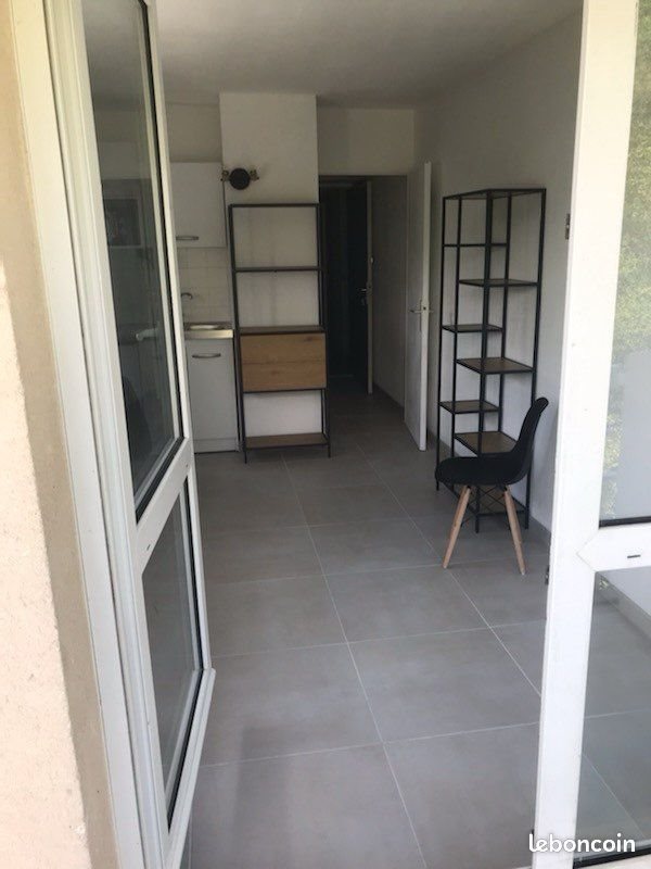 Appartement à louer, 22m², Marseille 9ème