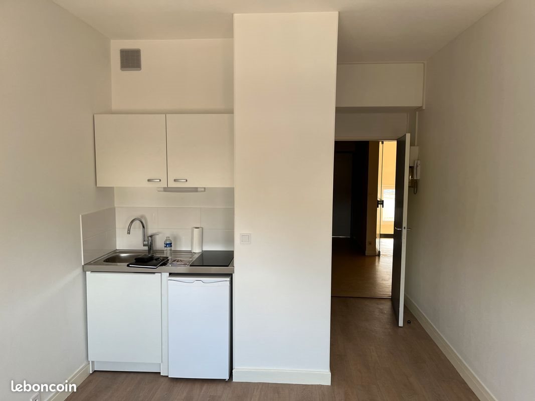 Appartement à louer, 17m², Reims