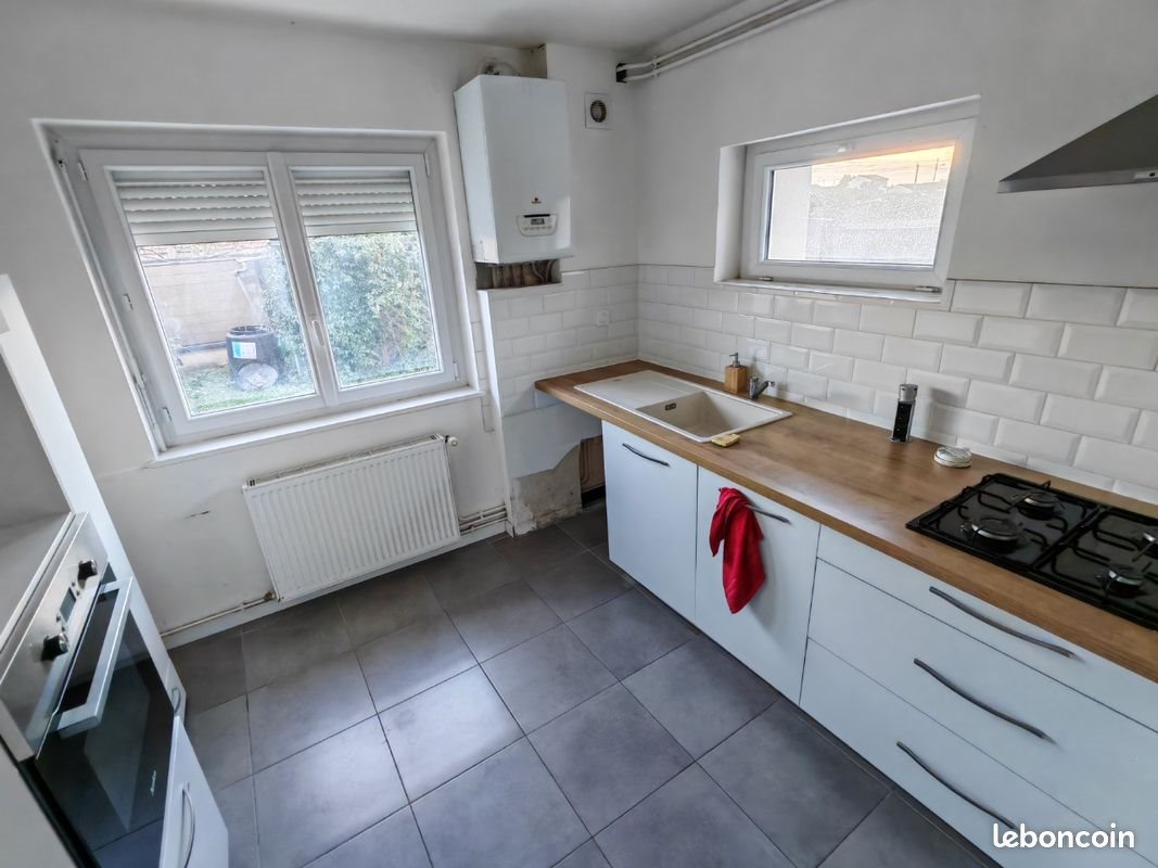 Maison à louer, 80m², Saint-Denis-lès-Bourg