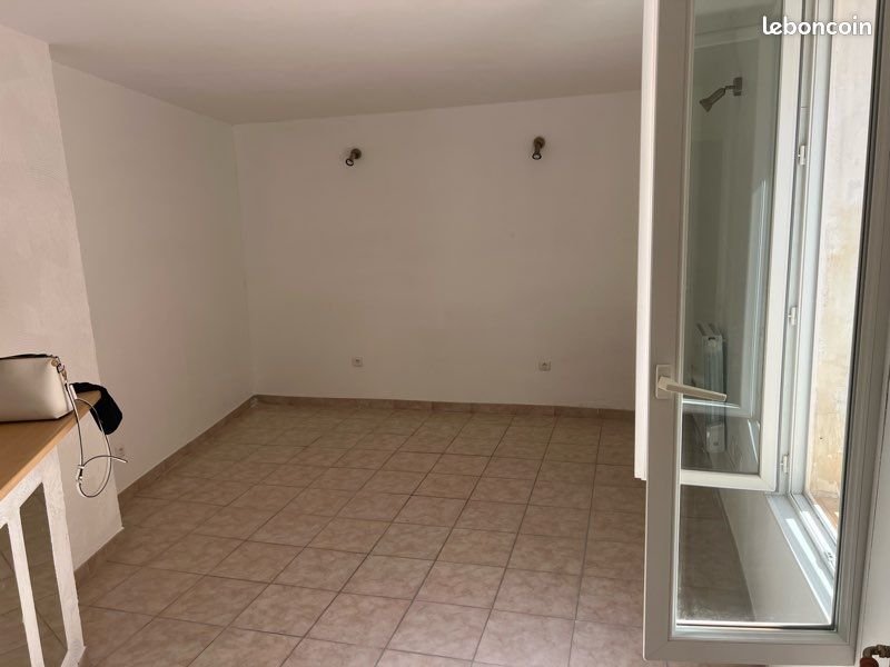 Maison à louer, 58m², Lespignan
