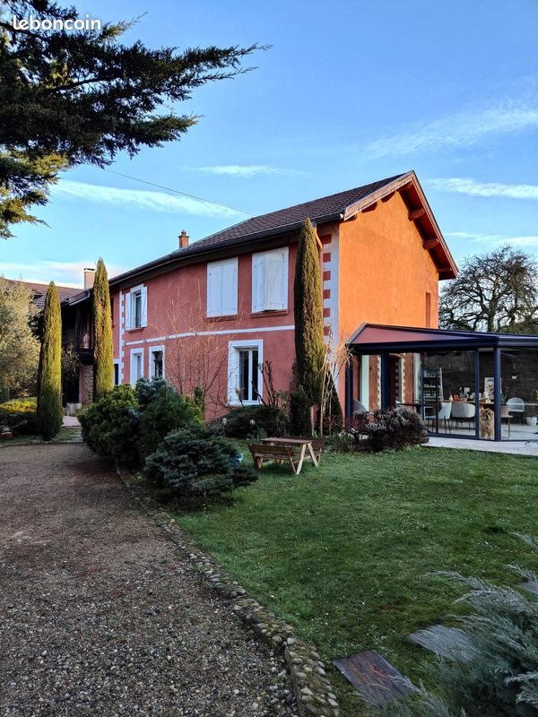 Maison à vendre, 420m², La Côte-Saint-André