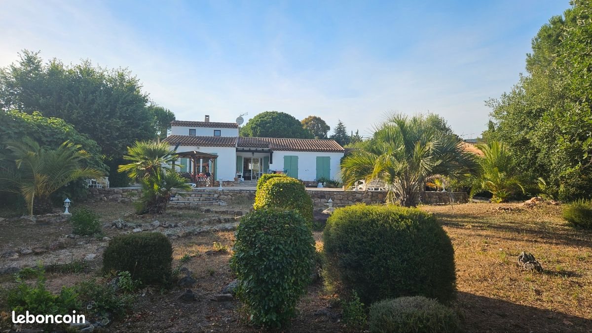 Maison à vendre, 120m², Roquebrune-sur-Argens