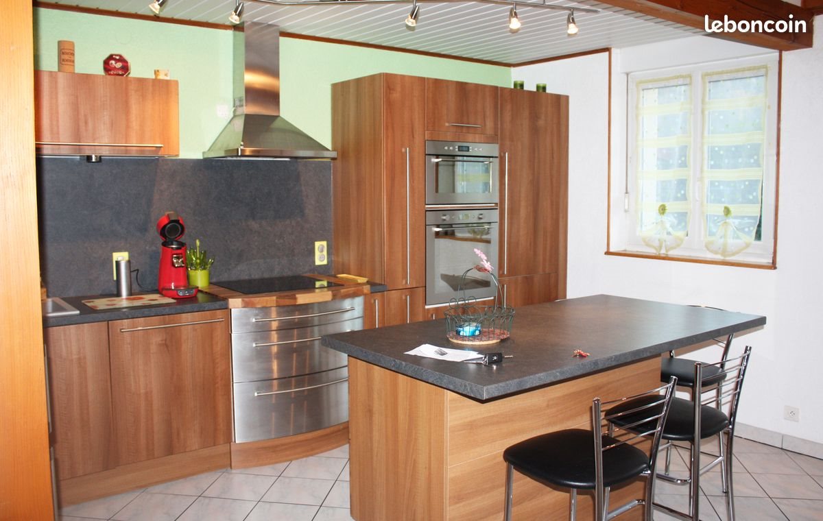 Maison à louer, 93m², Dambelin