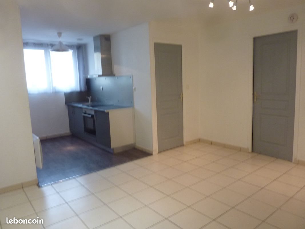 Appartement à louer, 40m², Denain