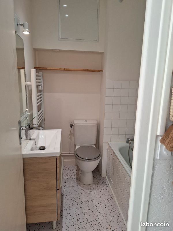 Appartement à louer, 23m², Rochefort