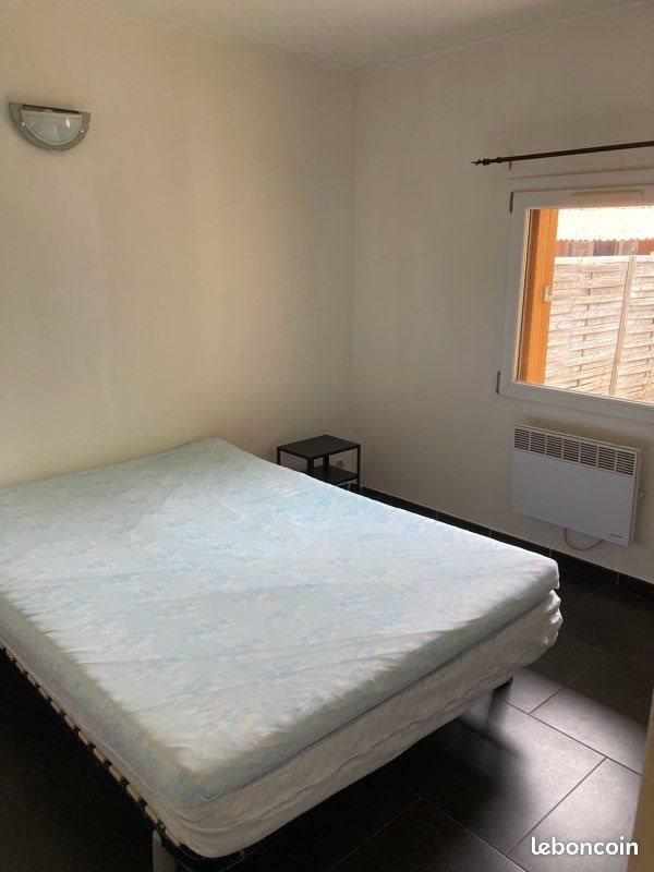 Appartement à louer, 43m², Rougiers