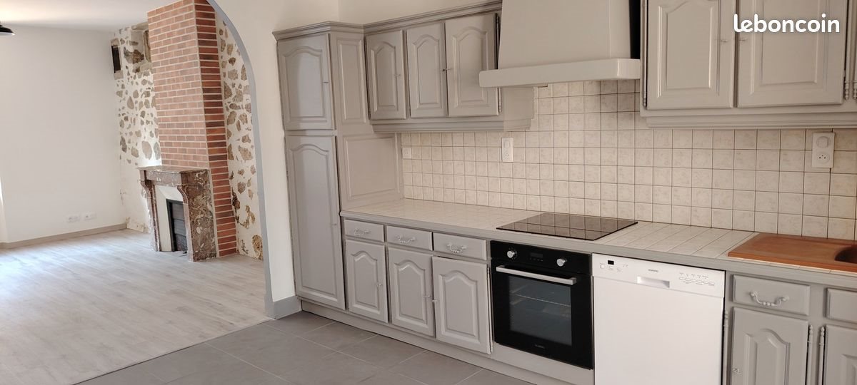 Appartement à louer, 81m², Le Montet