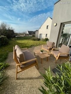 Appartement à louer, 72m², Ambon