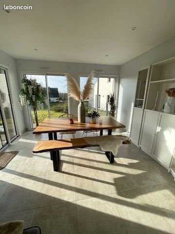 Appartement à louer, 72m², Ambon