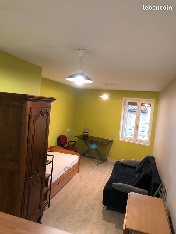 Appartement à louer, 24m², Niort