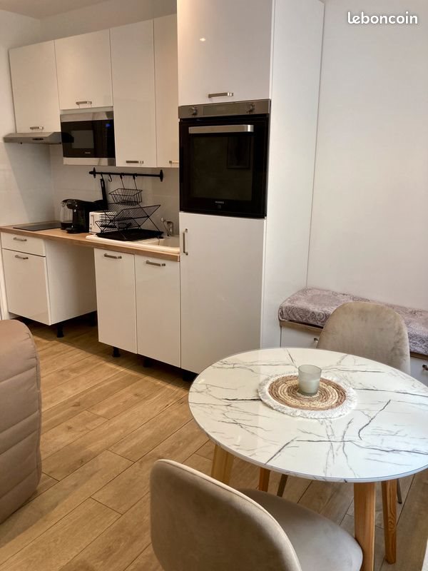 Appartement à louer, 24m², Saint-Raphaël