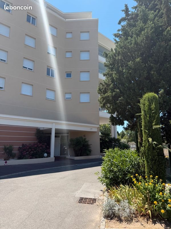 Appartement à vendre, 70m², Fréjus