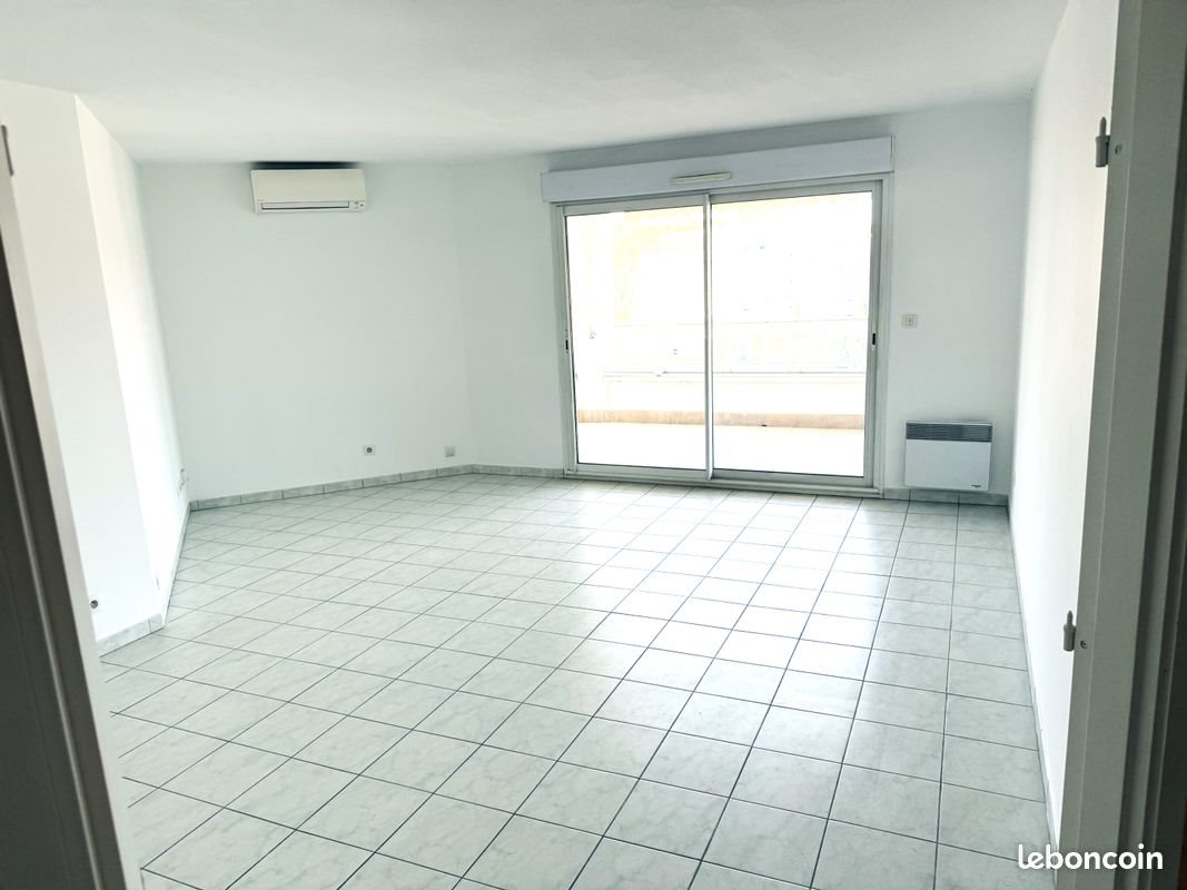 Appartement à vendre, 70m², Fréjus