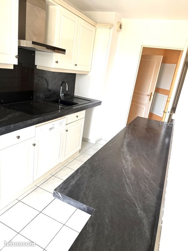 Appartement à vendre, 70m², Fréjus