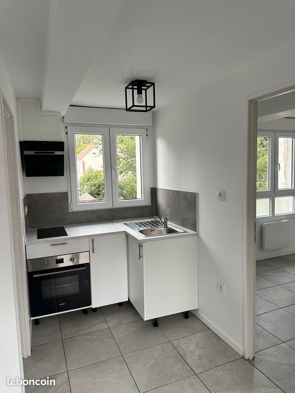 Appartement à louer, 30m², Méru