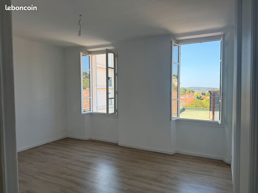 Appartement à louer, 70m², La Valette-du-Var