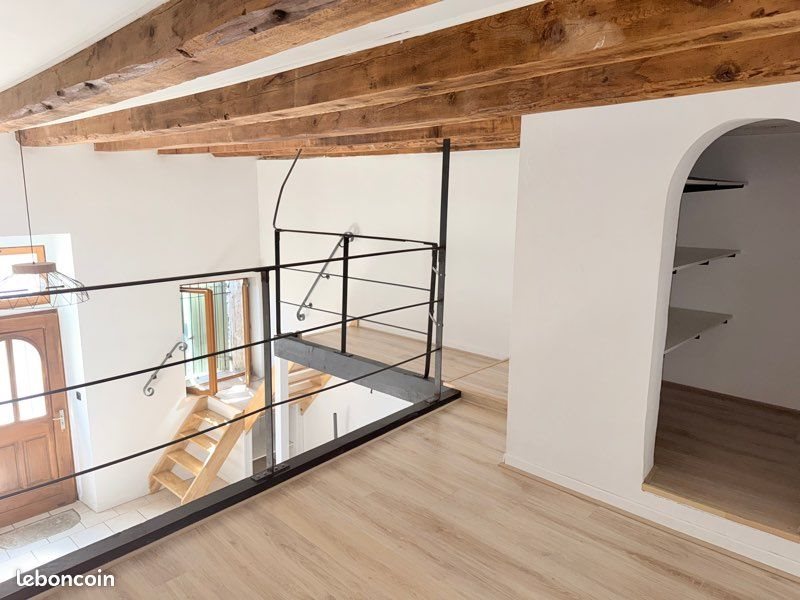 Appartement à louer, 33m², Caderousse