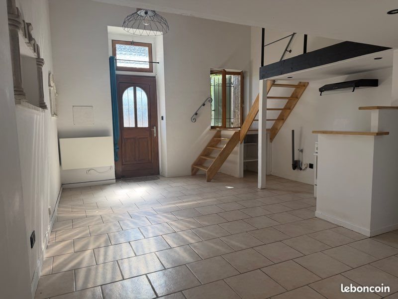 Appartement à louer, 33m², Caderousse
