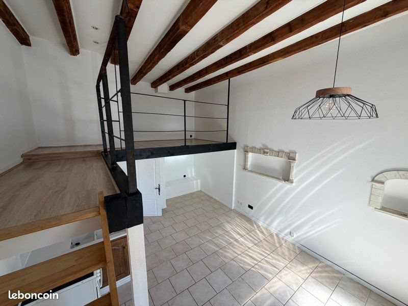 Appartement à louer, 33m², Caderousse
