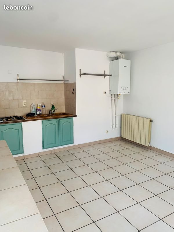 Appartement à louer, 60m², Uzès