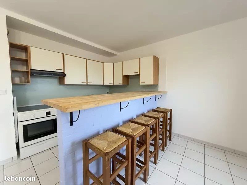 Appartement à louer, 47m², Melun