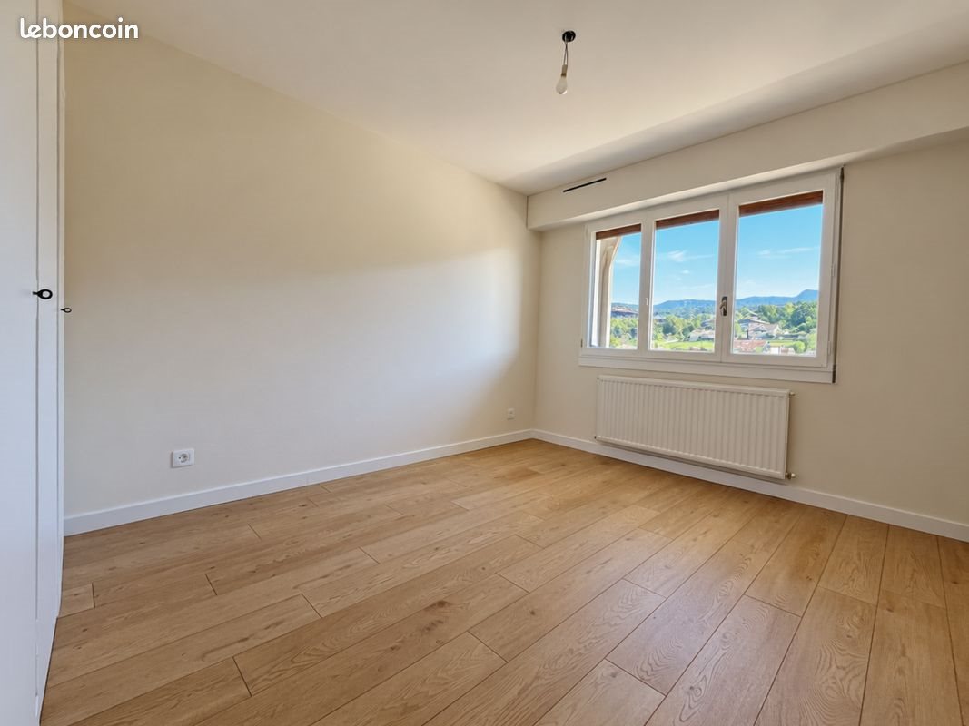 Appartement à louer, 65m², Aix-les-Bains