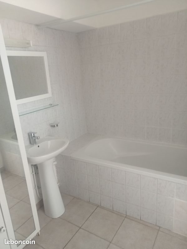 Appartement à louer, 45m², Sarrians
