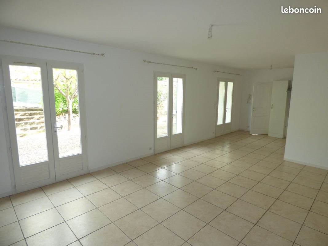Maison à louer, 90m², Cépie