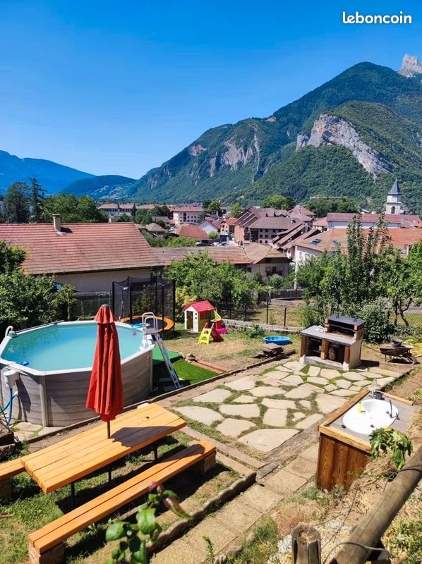 Appartement à louer, 60m², Faverges