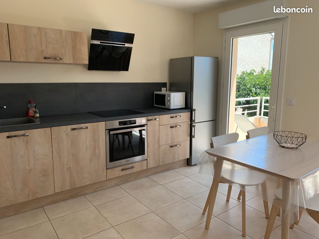 Appartement à louer, 39m², Fréjus