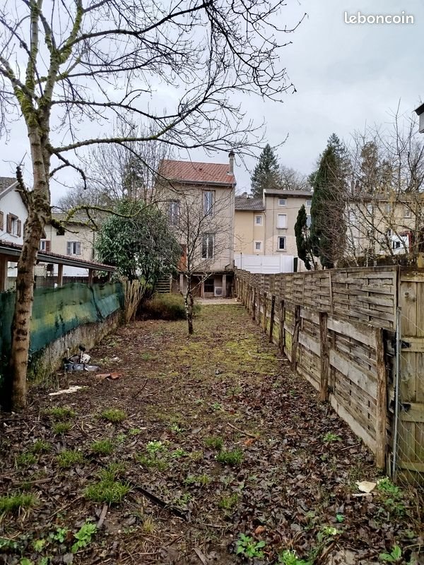Maison à louer, 69m², Neuville-sur-Ain