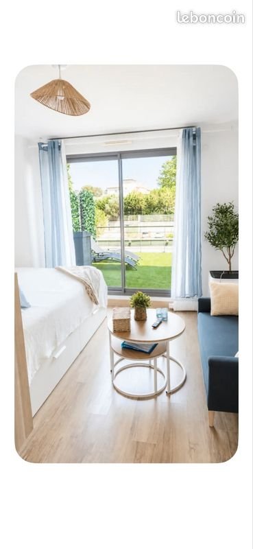 Appartement à louer, 21m², Éguilles