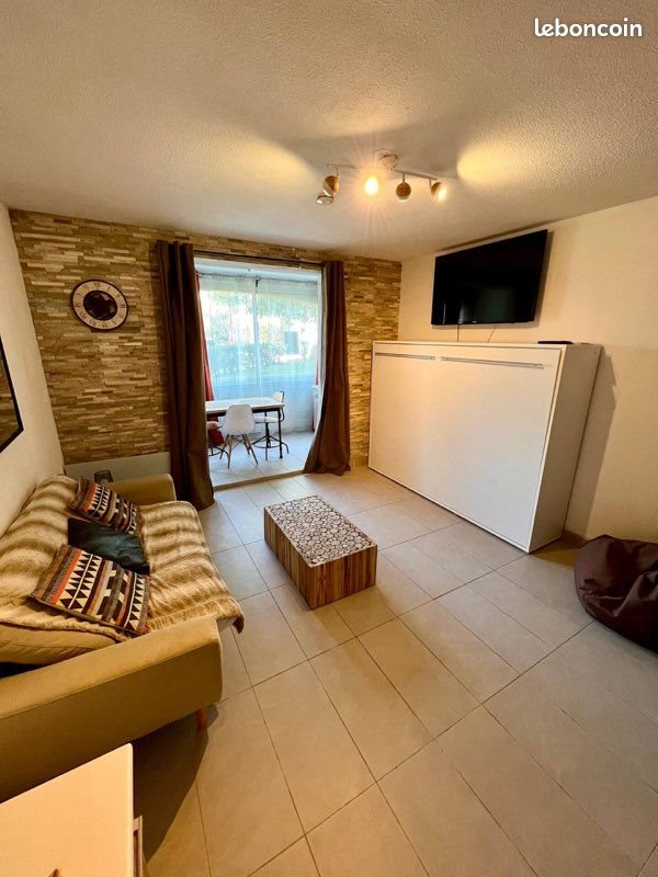 Appartement à louer, 28m², Sanary-sur-Mer