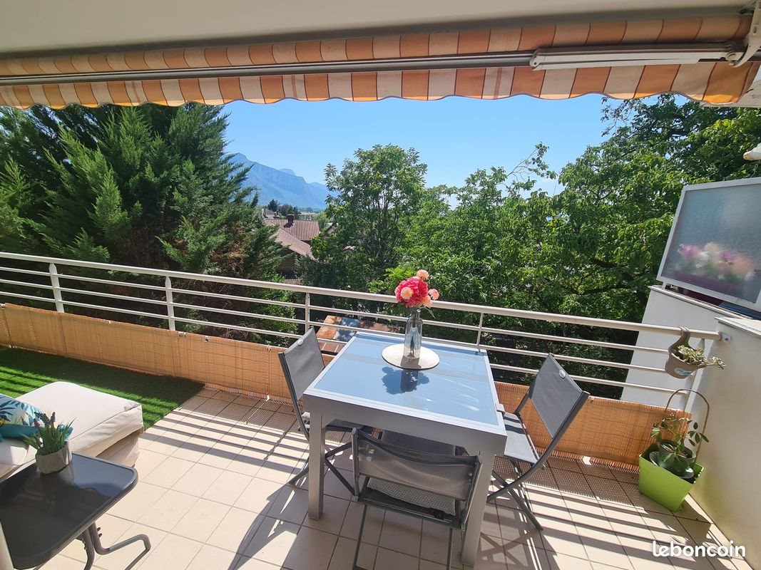 Appartement à vendre, 80m², La Buisse